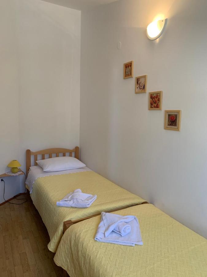 Ema Apartment *