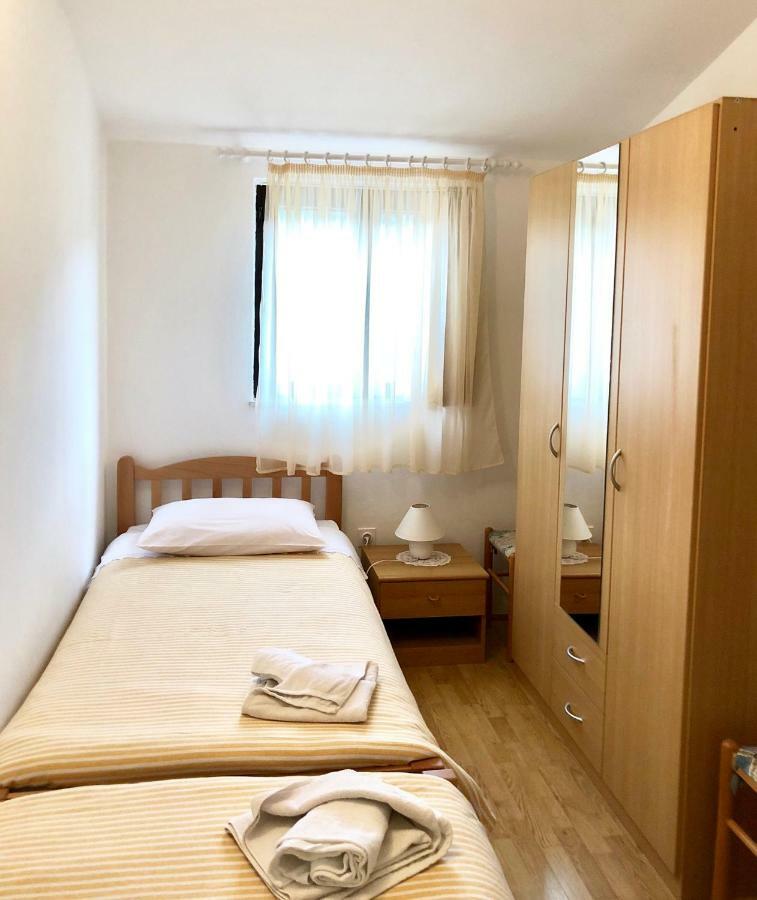 Ema Apartament Sali