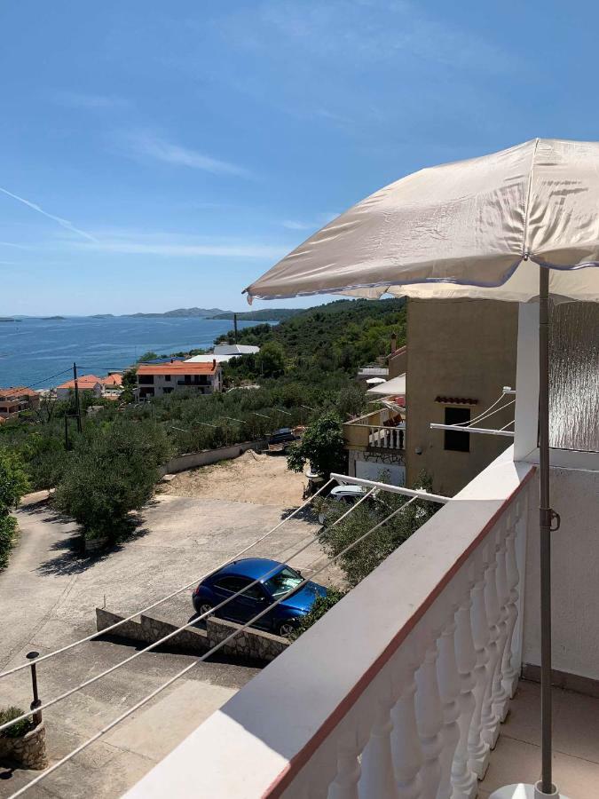 Ema Apartament Sali